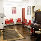 La imagen 5 de la Empresa ACADEMIA DE MÚSICA FAMA Instrumentos y Librerias Musicales en Madrid M