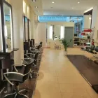 La imagen 1 de la Empresa ACADEMIA DE PELUQUERÍA Y ESTÉTICA NOUS Servicios Profesionales y de Negocios en A Coruña C
