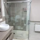 La imagen 3 de la Empresa ALUMINIOS MACÍAS Servicios Profesionales y de Negocios en Valverde de Leganés BA