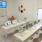 La imagen 1 de la Empresa AUTOESCUELA CABO BLANCO Automotriz en Cabo Blanco TF