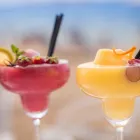 La imagen 14 de la Empresa BLUE BAR BEACH CLUB BY HTOPGROUP Transportes y Turismo en Calella B