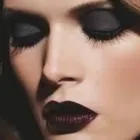 La imagen 31 de la Empresa CAROSSA ESTÉTICA & PELUQUERÍA UNISEX Salones de Belleza en Torremolinos MA