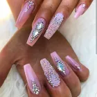 La imagen 7 de la Empresa CENTRO DE UÑAS, ESTÉTICA Y MÁS Salones de Belleza en Madrid M