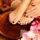 La imagen 32 de la Empresa CENTRO DE UÑAS, ESTÉTICA Y MÁS Salones de Belleza en Madrid M