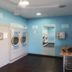 La imagen 4 de la Empresa CICLÓN LAVANDERÍA AUTOSERVICIO Servicios Profesionales y de Negocios en Madrid M