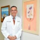 La imagen 2 de la Empresa CIRUJANO PLÁSTICO, ESTÉTICO Y REPARADOR JULIÁN CASTILLO Salud y Medicina en Las Palmas de Gran Canaria GC