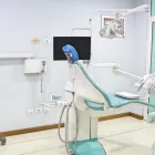 La imagen 7 de la Empresa CLÍNICA DENTAL AD AD Salud y Medicina en Las Palmas de Gran Canaria GC