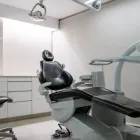 La imagen 6 de la Empresa CLÍNICA DENTAL DEN Salud y Medicina en Barcelona B