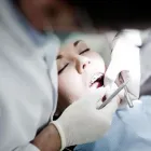 La imagen 13 de la Empresa CLÍNICA DENTAL DRA. ESTHER ROSINACH Salud y Medicina en Sant Boi de Llobregat B