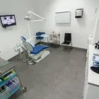 La imagen 4 de la Empresa CLÍNICA DENTAL MEDICS DR. FERRER Salud y Medicina en Madrid M