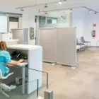 La imagen 6 de la Empresa CLINICA DENTAL VENEER'S Salud y Medicina en Barcelona B