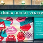 La imagen 9 de la Empresa CLINICA DENTAL VENEER'S Salud y Medicina en Barcelona B