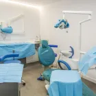 La imagen 17 de la Empresa CLINICA DENTAL VENEER'S Salud y Medicina en Barcelona B