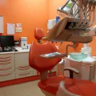 La imagen 1 de la Empresa CLÍNICA DENTAL VILLAVERDE ALTO Odontologos Y Estomatologos: Periodoncia en Madrid M