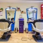 La imagen 1 de la Empresa D'PELOS PELUQUERIA DE CABALLEROS Productos y Servicios de Cuidado Personal en Madrid M