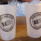 La imagen 12 de la Empresa ECOBRINDIS Venta y Alquiler de Artículos de Hostelería en Sabadell B