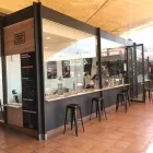 La imagen 1 de la Empresa ENRIQUE TOMÁS JAMÓN - TAPAS - VINO Tiendas y Productores de Alimentos en L'Hospitalet de Llobregat B