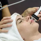 La imagen 7 de la Empresa EQUILIBRIO PELUQUERIA BELLEZA LASER DIODO Peluquerias Unisex en Madrid M