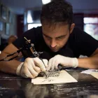 La imagen 27 de la Empresa ESCUELA DE TATUAJE EOMTP Tatuajes y Piercings en Madrid M