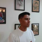 La imagen 5 de la Empresa FAISVEL BARBERÍA Y PELUQUERÍA MIXTA Productos y Servicios de Cuidado Personal en Donostia-San Sebastián SS