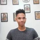 La imagen 9 de la Empresa FAISVEL BARBERÍA Y PELUQUERÍA MIXTA Productos y Servicios de Cuidado Personal en Donostia-San Sebastián SS