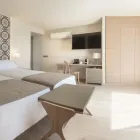 La imagen 15 de la Empresa GASTROHOTEL RH CANFALI Transportes y Turismo en Benidorm A