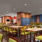 La imagen 6 de la Empresa HILTON GARDEN INN SEVILLA Transportes y Turismo en Sevilla SE