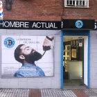 La imagen 1 de la Empresa HOMBRE ACTUAL Peluquerias De Caballeros en Madrid M