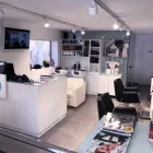 La imagen 2 de la Empresa HOMBRE ACTUAL Peluquerias De Caballeros en Madrid M