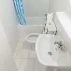 La imagen 7 de la Empresa HOSTAL DEL MAR Transportes y Turismo en Benidorm A