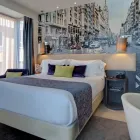 La imagen 21 de la Empresa HOTEL INDIGO MADRID - GRAN VIA Transportes y Turismo en Madrid M