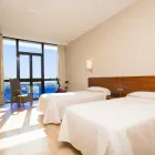 La imagen 15 de la Empresa HOTEL THE FATAGA & CENTRO DE NEGOCIOS Transportes y Turismo en Las Palmas de Gran Canaria GC