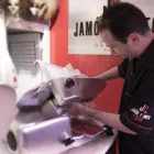 La imagen 6 de la Empresa JAMÓN Y PUNTO Jamones en Madrid M