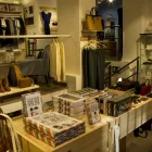 La imagen 3 de la Empresa KTU BARCELONA Venta Por Internet: Tiendas en Barcelona B
