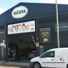 La imagen 1 de la Empresa MIDAS Tienda de Neumáticos en Las Palmas GC