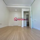 La imagen 11 de la Empresa MOUSIEUR-REFORMAX S.L. Inmobiliaria y Reformas en Madrid M