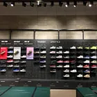 La imagen 7 de la Empresa NIKE STORE BARCELONA - LA MAQUINISTA Zapaterías en Barcelona B