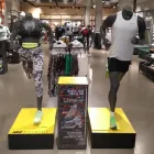 La imagen 14 de la Empresa NIKE STORE BARCELONA - LA MAQUINISTA Zapaterías en Barcelona B