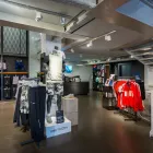La imagen 6 de la Empresa NIKE STORE GRAN VIA Zapaterías en Madrid M