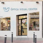 La imagen 1 de la Empresa ÓPTICA VISUAL CENTER CALVO Salud y Medicina en Madrid M