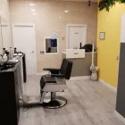 La imagen 5 de la Empresa PELUQUERÍA DE CABALLEROS JUANJO Productos y Servicios de Cuidado Personal en Madrid M