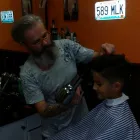 La imagen 1 de la Empresa PELUQUERIA JOSE RAMON Tienda de Suministros para Peluquería en Gijón O