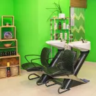 La imagen 14 de la Empresa PELUQUERIA NATURAL MARICRUZ Productos y Servicios de Cuidado Personal en Madrid M