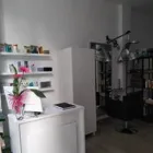 La imagen 4 de la Empresa PELUQUERÍA YOLANDA Productos y Servicios de Cuidado Personal en Donostia SS