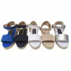 La imagen 2 de la Empresa PEQUEÑA HUELLA Zapaterías en Madrid M