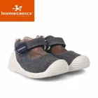 La imagen 16 de la Empresa PEQUEÑA HUELLA Zapaterías en Madrid M