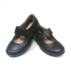 La imagen 31 de la Empresa PEQUEÑA HUELLA Zapaterías en Madrid M