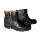 La imagen 87 de la Empresa PEQUEÑA HUELLA Zapaterías en Madrid M