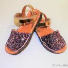 La imagen 128 de la Empresa PEQUEÑA HUELLA Zapaterías en Madrid M