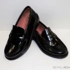 La imagen 134 de la Empresa PEQUEÑA HUELLA Zapaterías en Madrid M